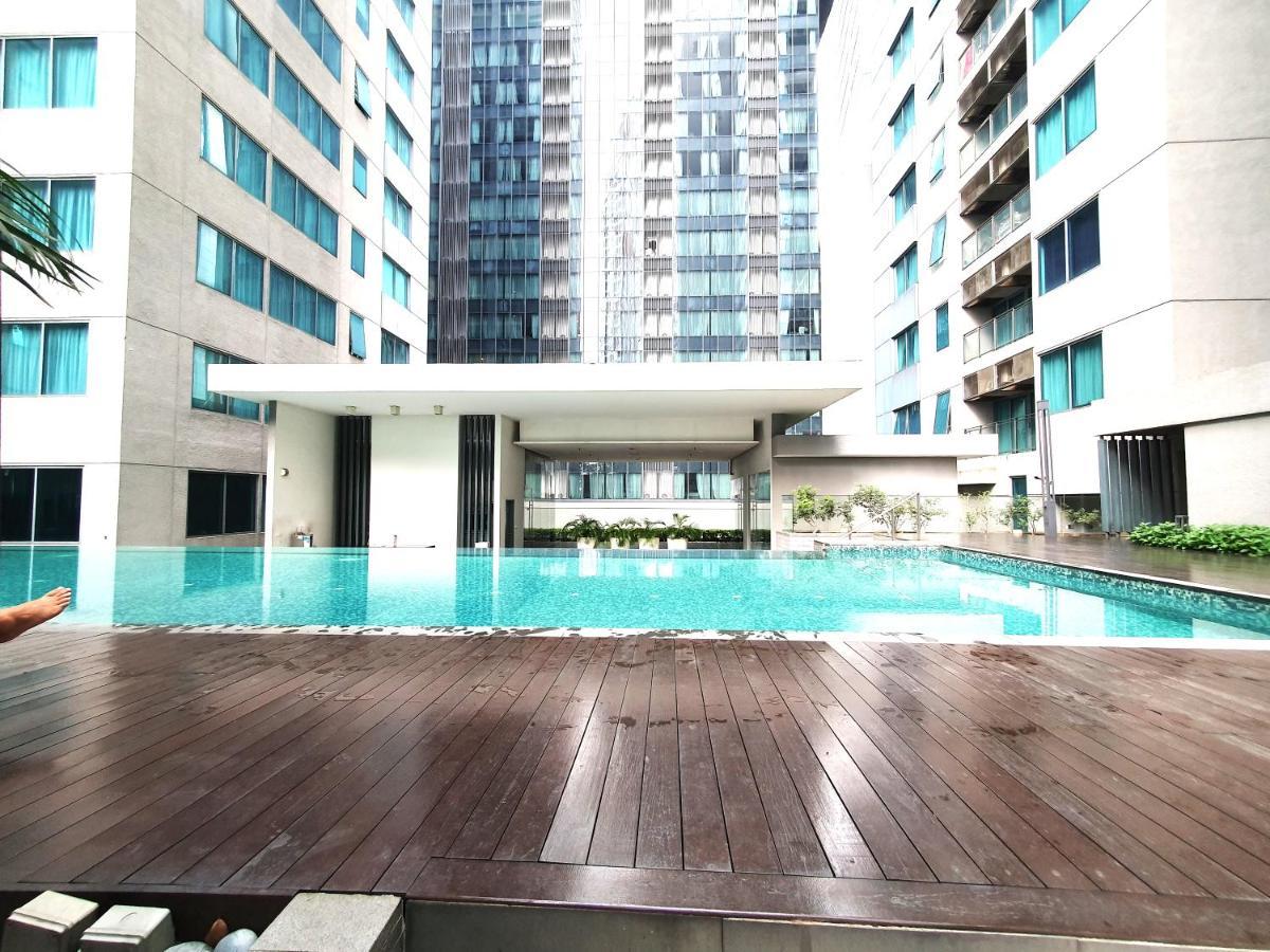 Summer Suite At Kuala Lumpur Klcc By Tengku Homestay Exterior foto