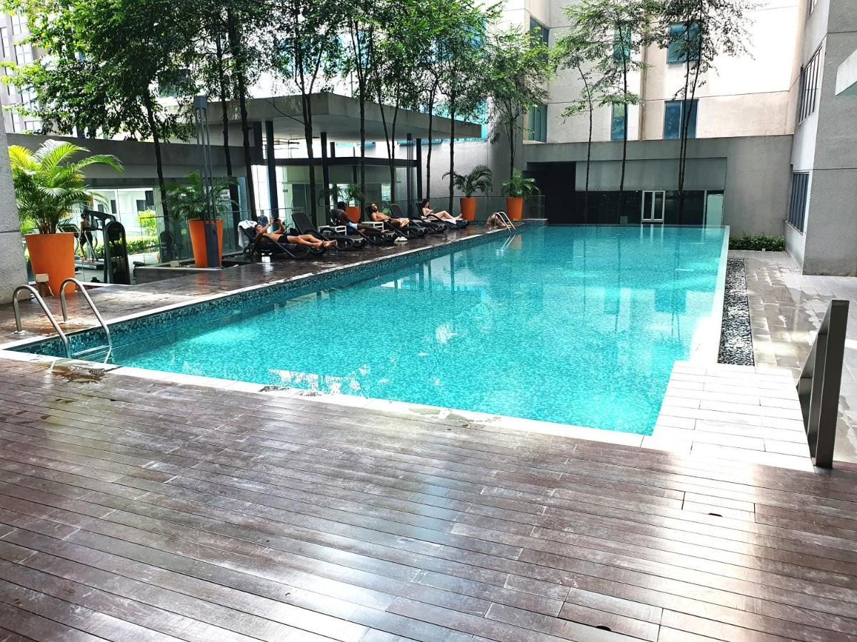 Summer Suite At Kuala Lumpur Klcc By Tengku Homestay Exterior foto